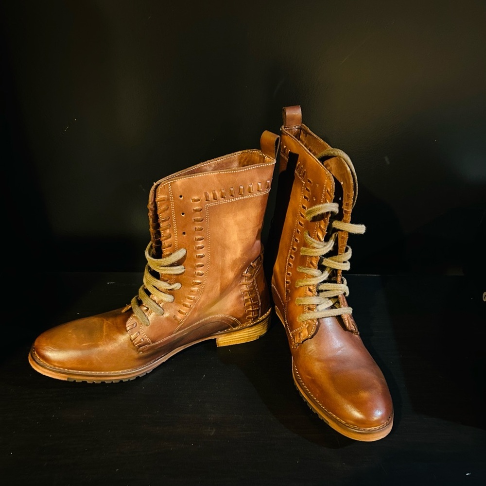 Vintage Foundry Boots - NIB Size 10